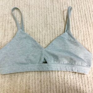 Alo Yoga Alosoft Lounge Bra size medium